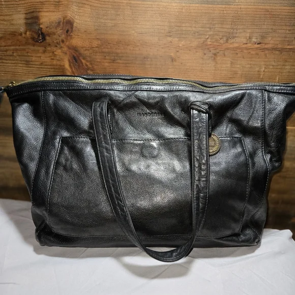 Wanderers Travel The Rocks Handbag, La Fontelina wallet, Barcelona Card wallet - Picture 3 of 16